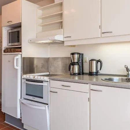 4 Person In Semesterbostad *